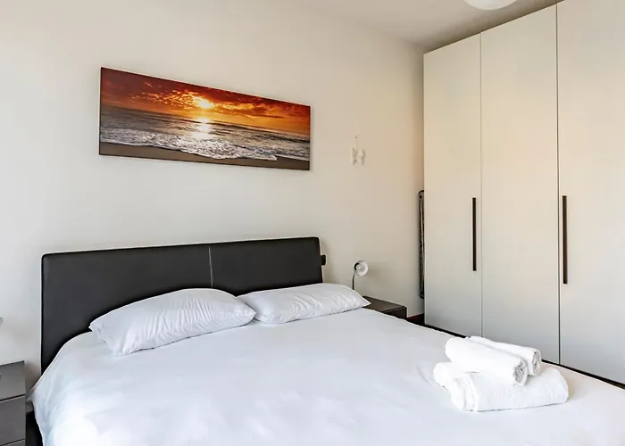 Apartamento Guesthost - Borgo Del Sole With Pool