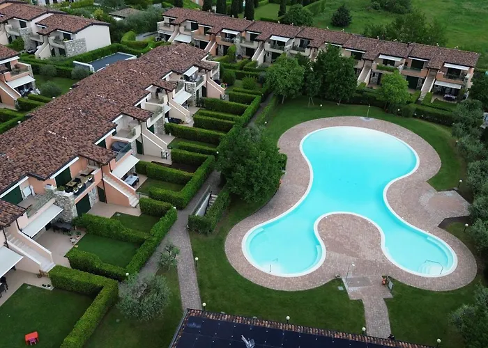 Guesthost - Borgo Del Sole With Pool